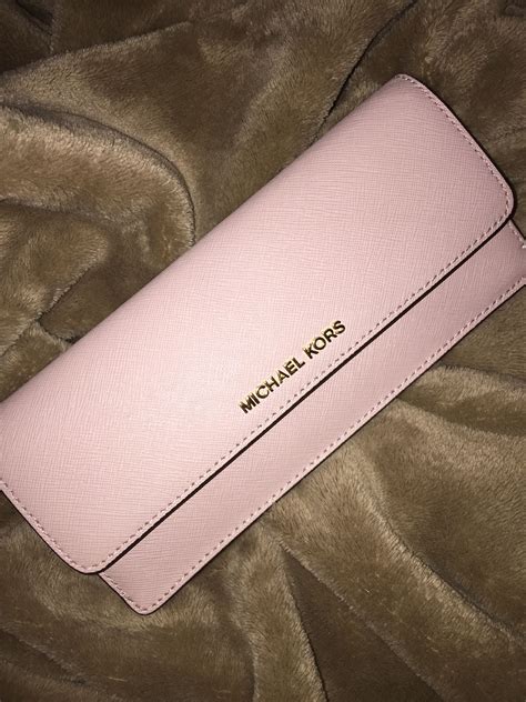 light pink michael kors wallet